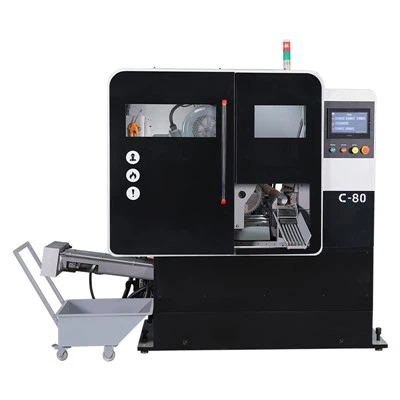 Máquina de corte de tubos com serra circular